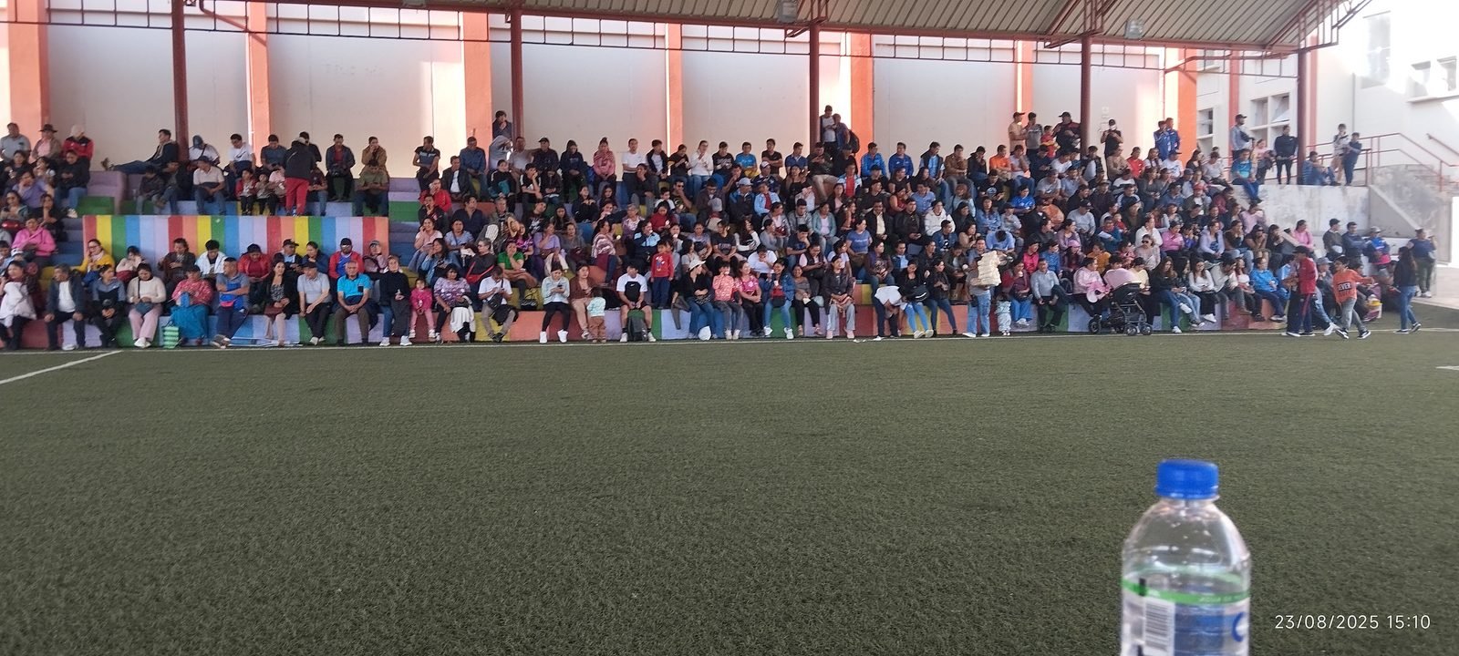 Actividad deportiva en el colegio Miguel Grau